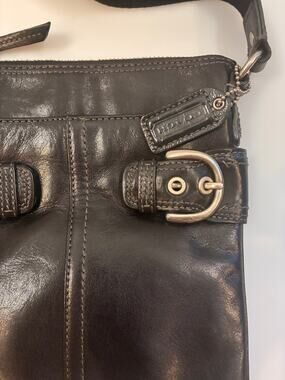 Coach Black Soft Leather Soho Swing Messenger Bag 41276 Vintage Y2K Aesthetic
